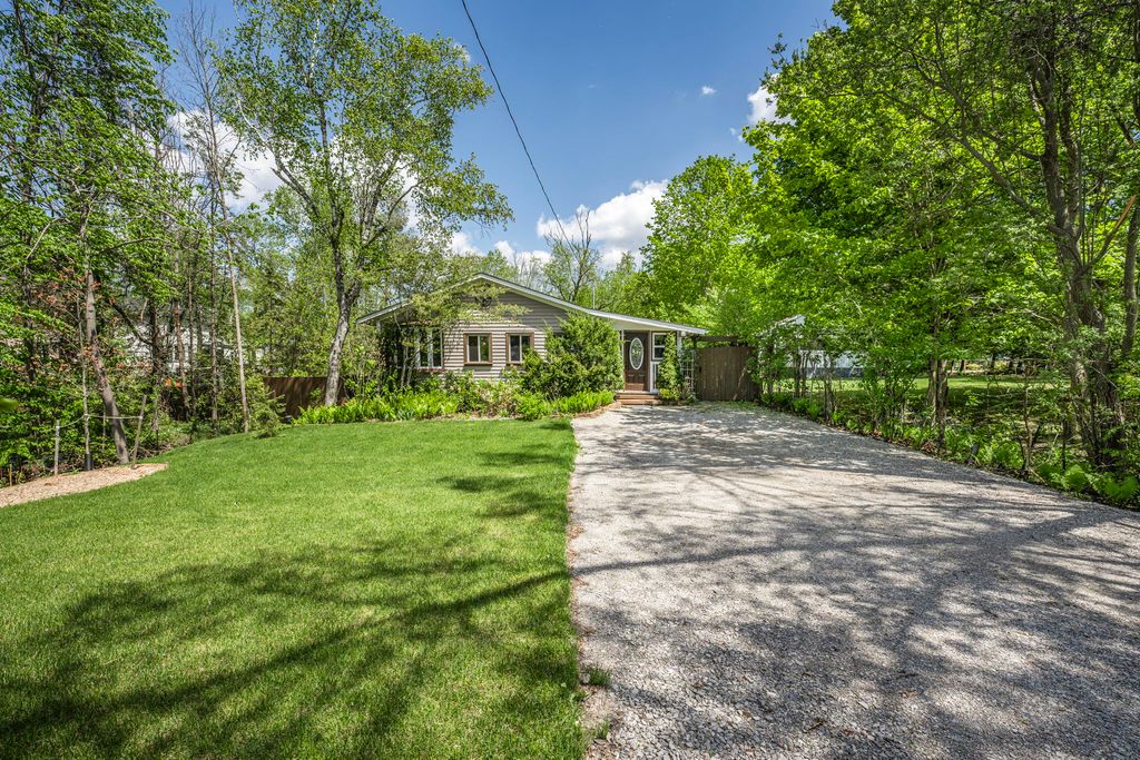 Property photo 2 of 34