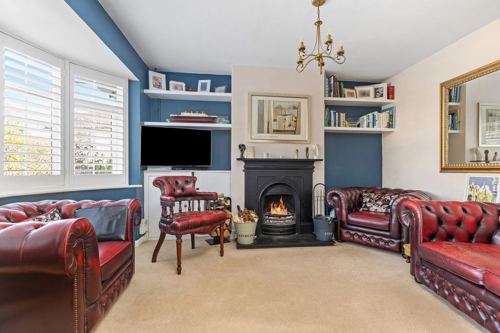 Property photo 3 of 20