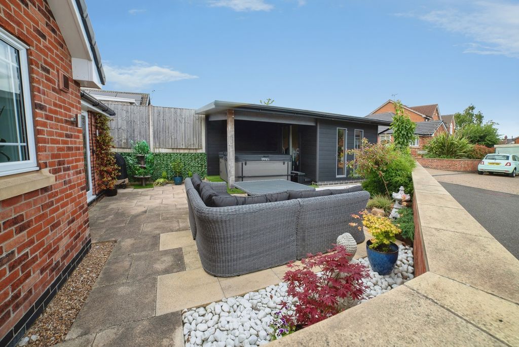 Property photo 3 of 20 Pbox-Img.Jpg