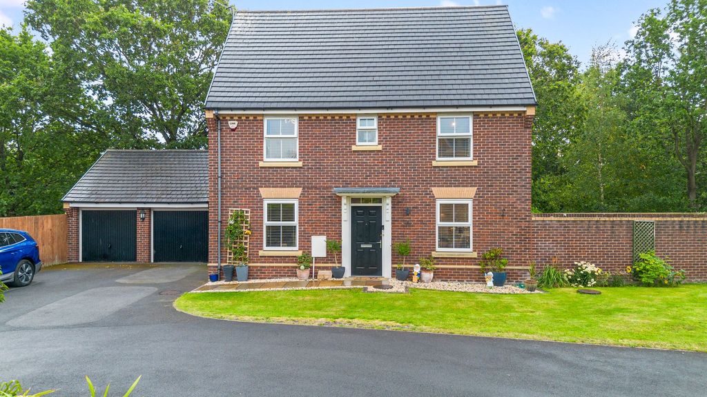Property photo 1 of 27