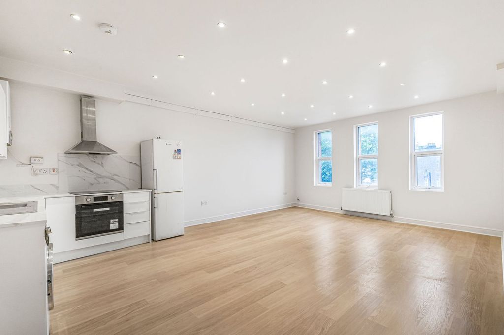 Property photo 1 of 5 Picture No. 11