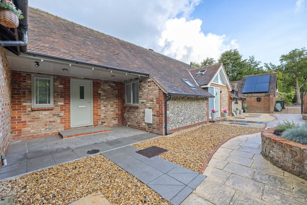 Property photo 1 of 16 Front