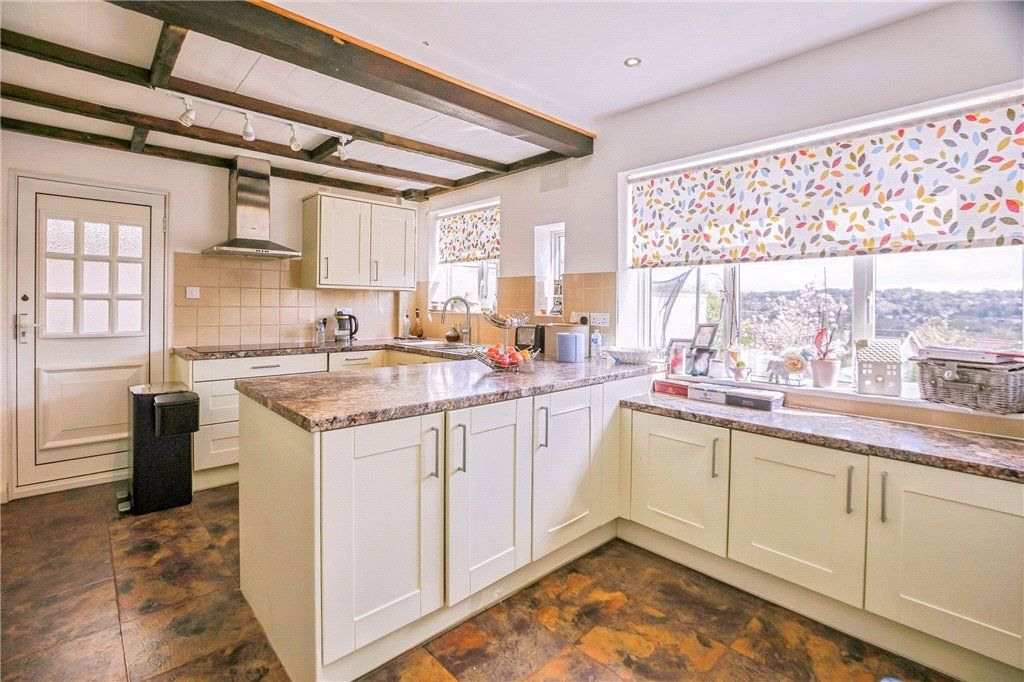 Property photo 2 of 17 Picture No. 21