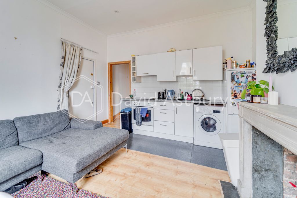 Property photo 2 of 11 Ndb08569_Enfused