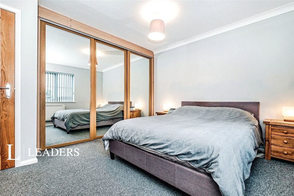 Property photo 3 of 10 Picture No. 16