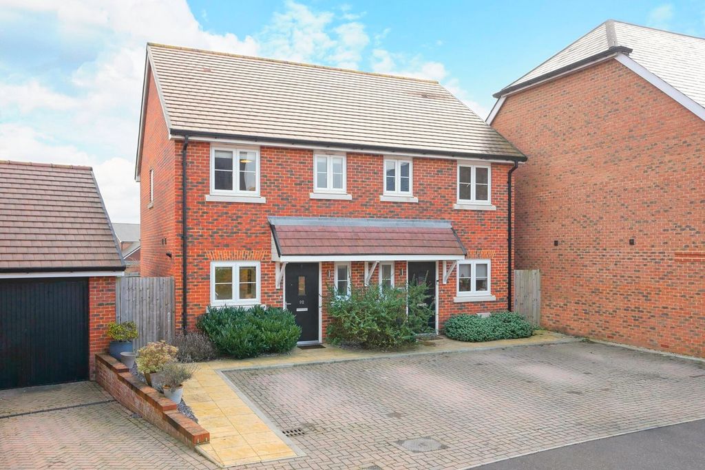 Property photo 2 of 18