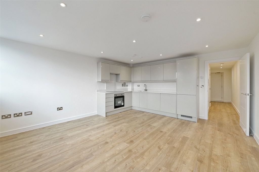 Property photo 2 of 6 Reception Room