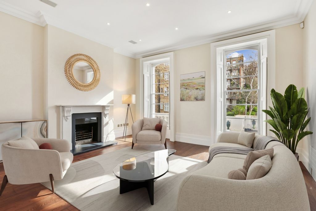 Property photo 2 of 15 Reception