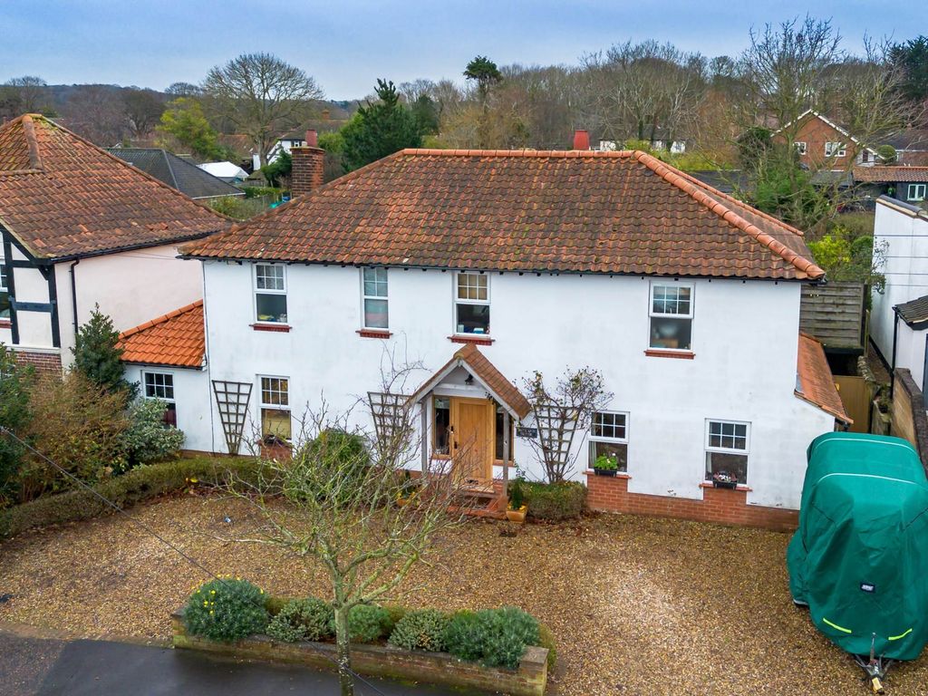 Property photo 2 of 38