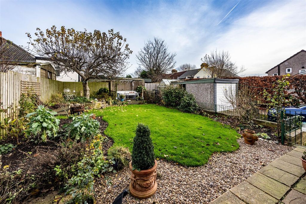 Property photo 2 of 44 46Mrhuddshudds-061224-28.Jpg