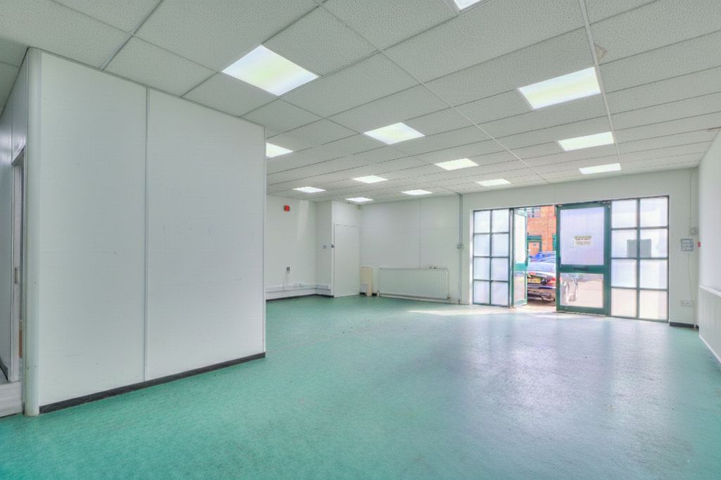 Property photo 2 of 7