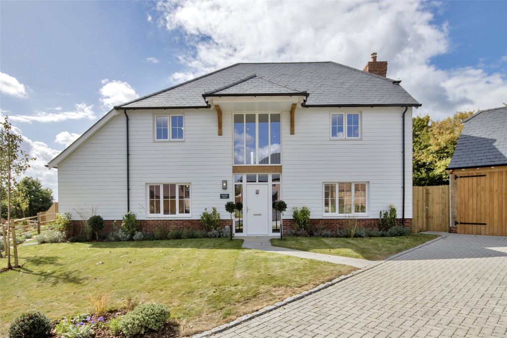 Property photo 1 of 14 Sackville Front