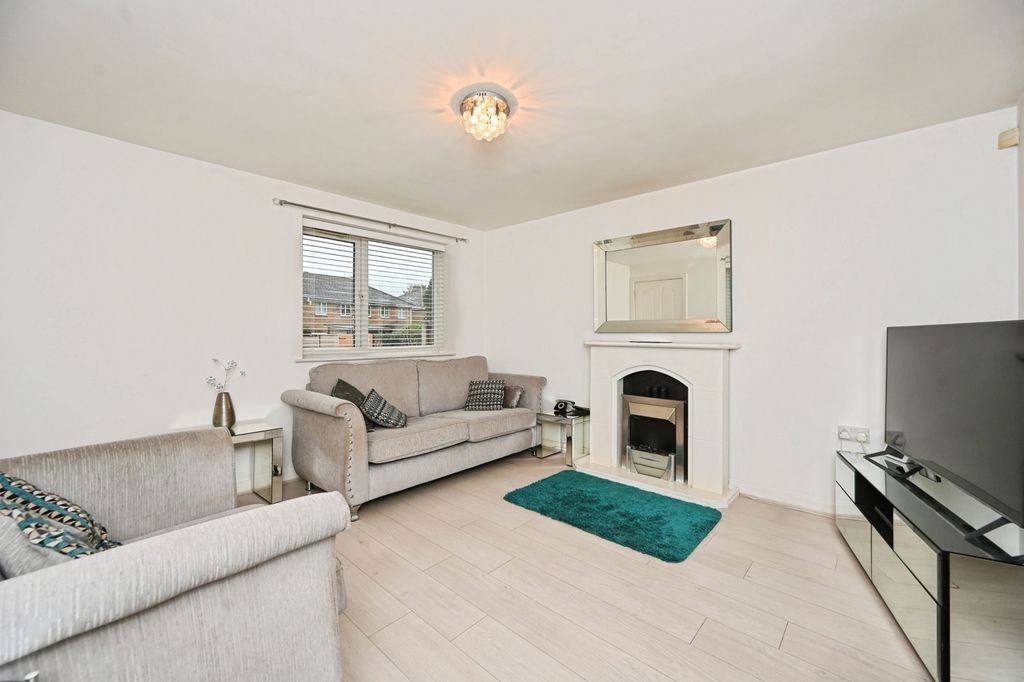 Property photo 2 of 16 Living Room