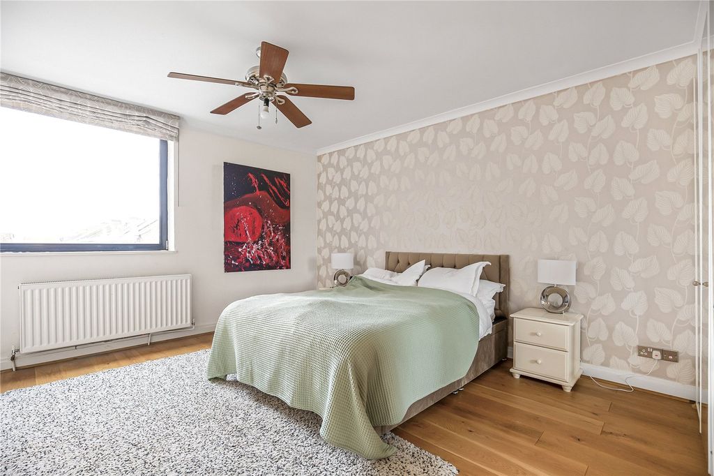 Property photo 3 of 9 Picture No. 23