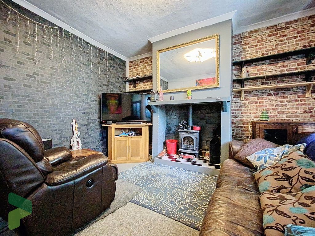 Property photo 2 of 20 Lounge