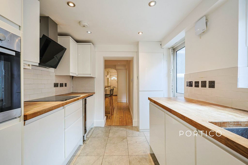 Property photo 3 of 10 Img_3655