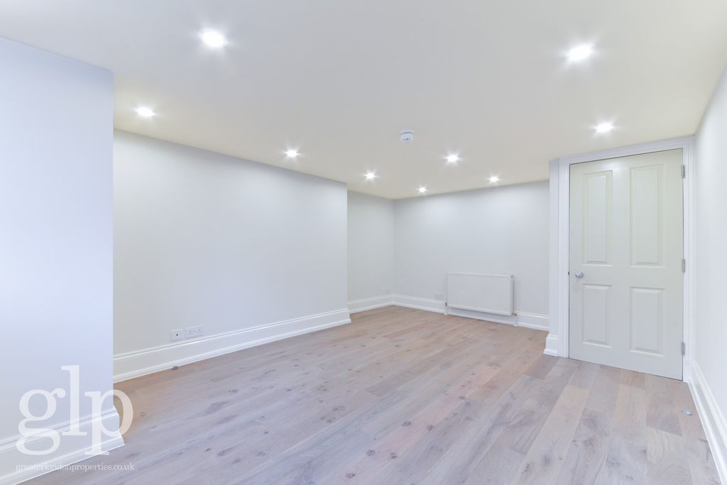 Property photo 1 of 18 2558741