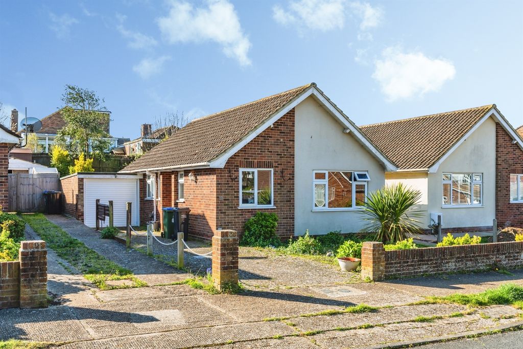 Property photo 1 of 13