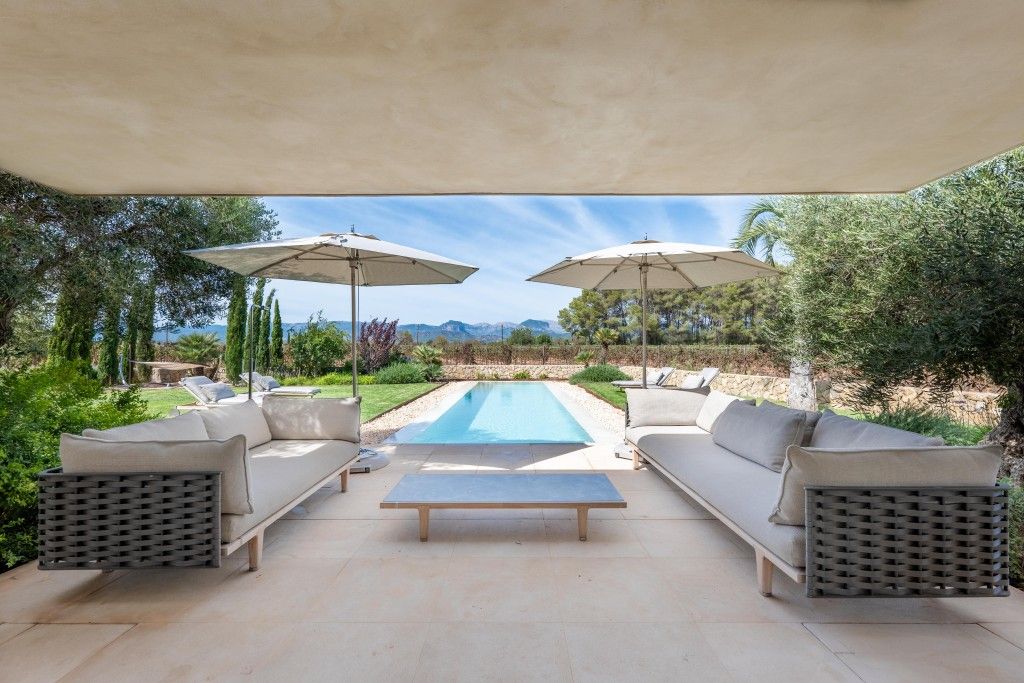 Property photo 1 of 20 Covered Terrace