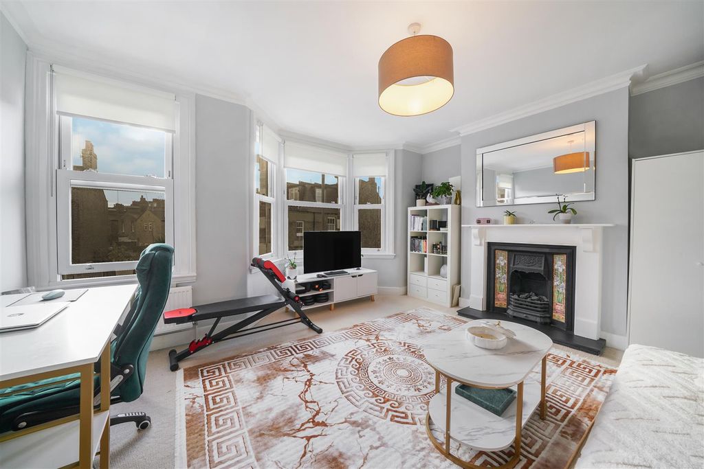 Property photo 2 of 15 Bendemeer Road