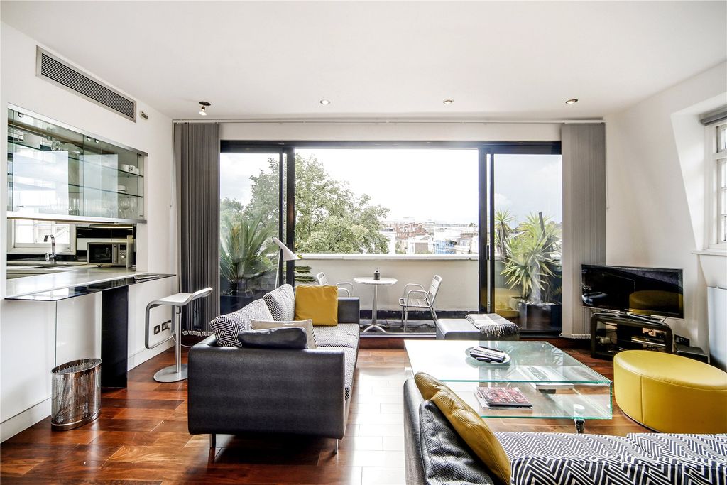 Property photo 3 of 21 Picture No. 03