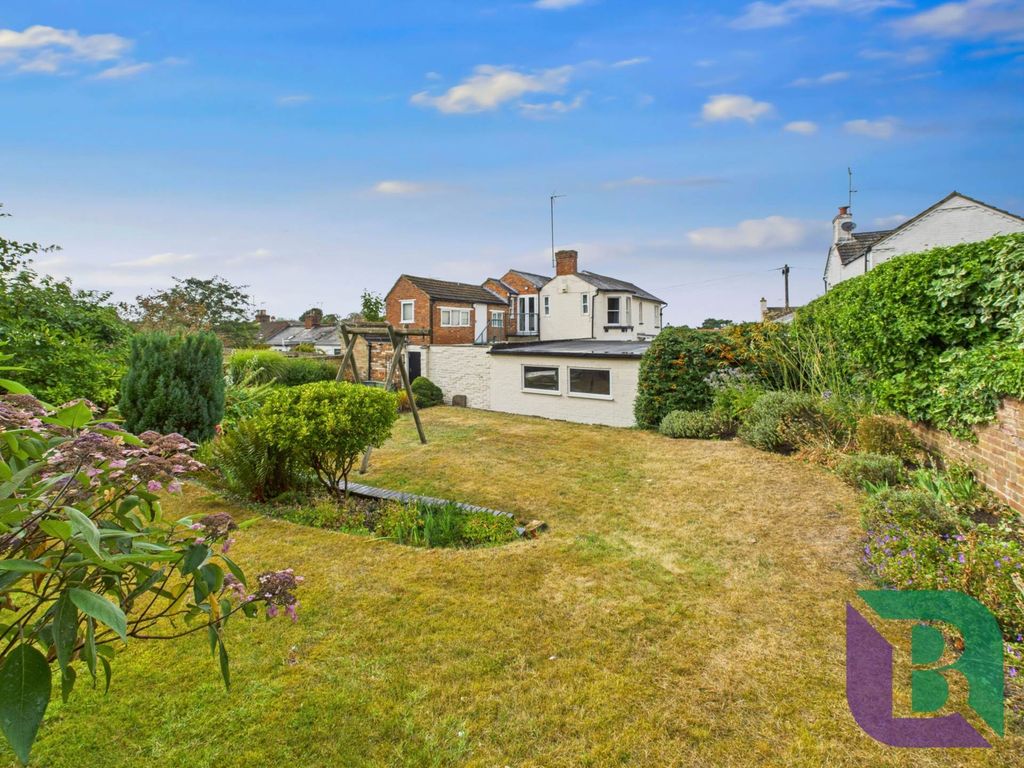 Property photo 2 of 29