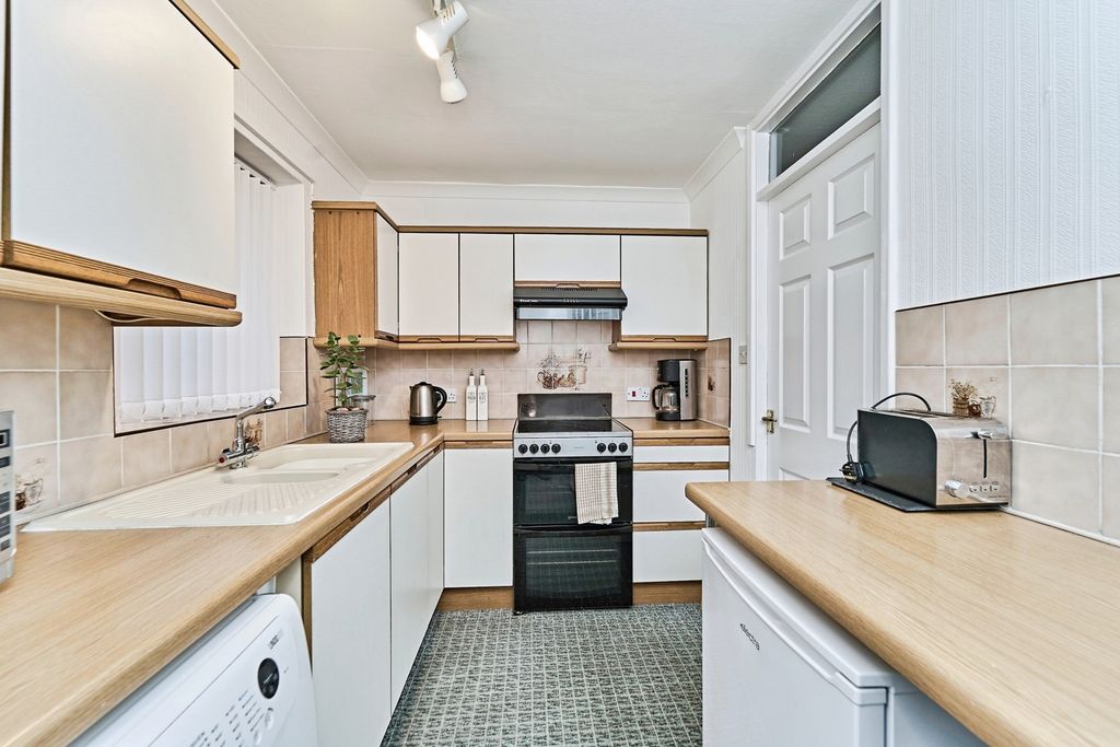 Property photo 3 of 20 Pbox-Img.Jpg