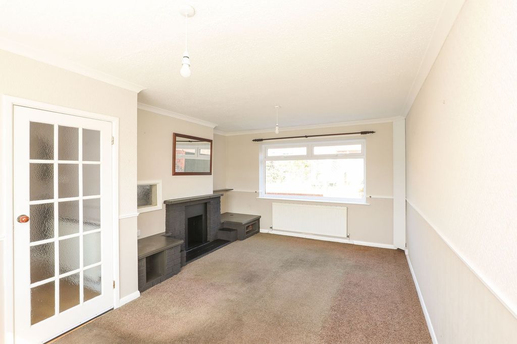 Property photo 3 of 21