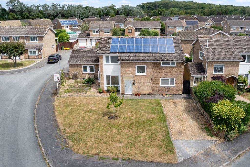 Property photo 1 of 36