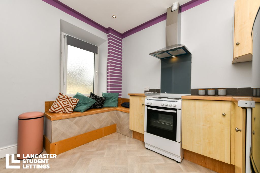 Property photo 2 of 15 Property Photo