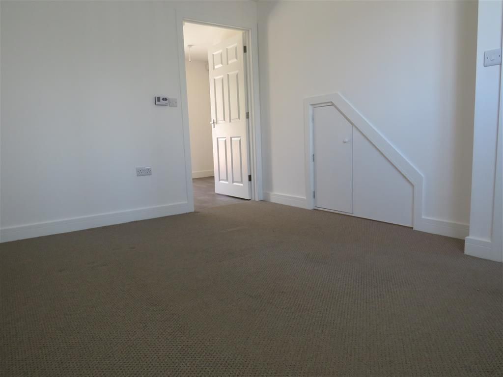 Property photo 2 of 6 Living Room
