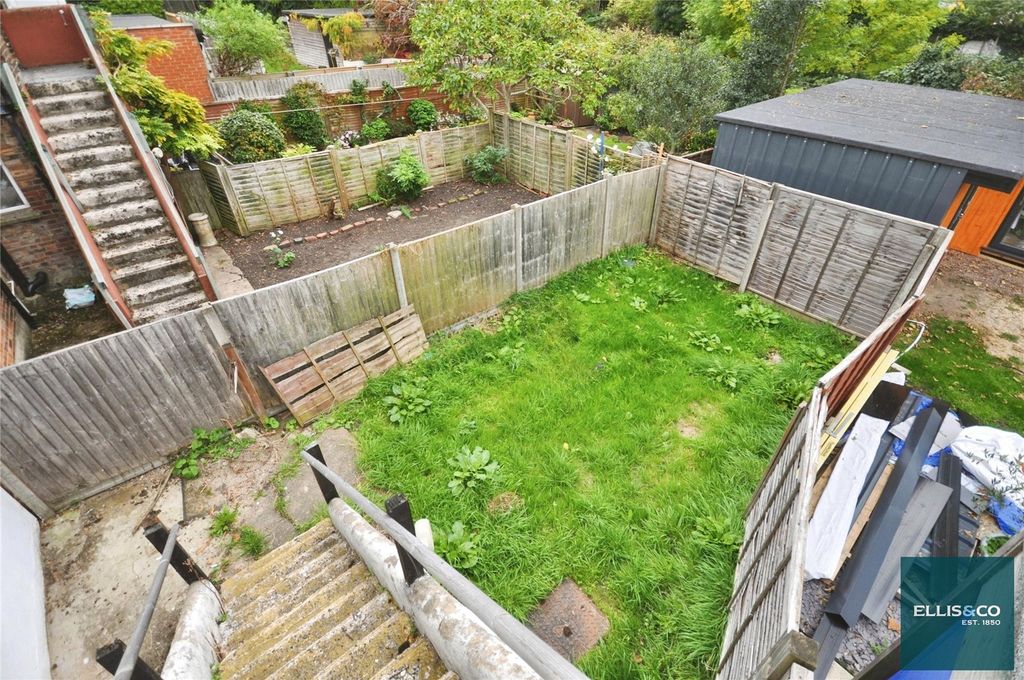 Property photo 3 of 12 Picture No. 21