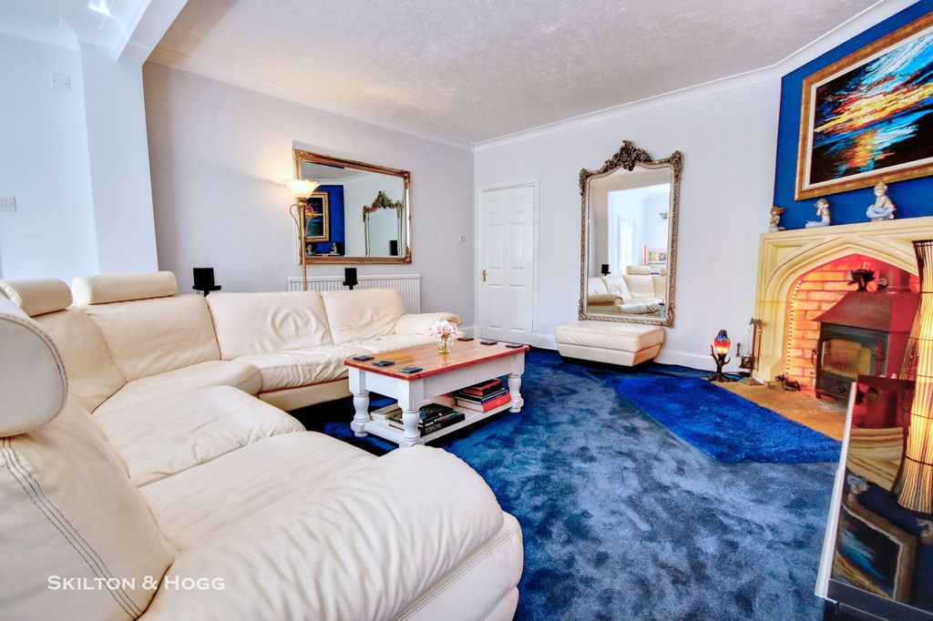 Property photo 3 of 30