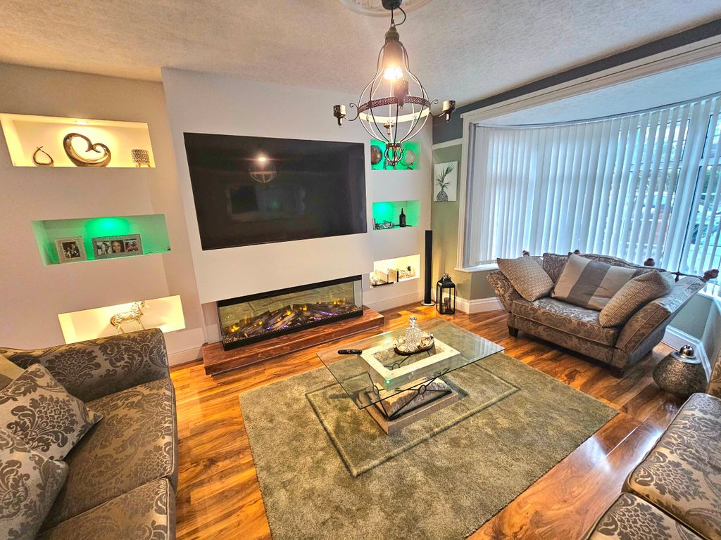 Property photo 2 of 30