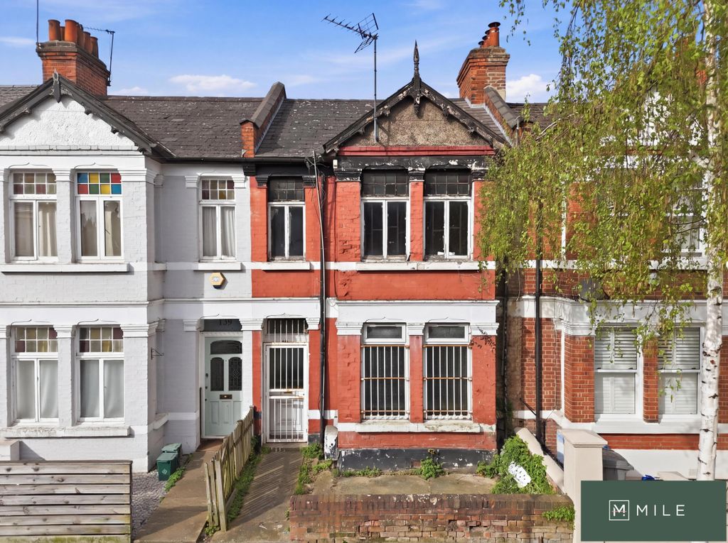 Property photo 1 of 13