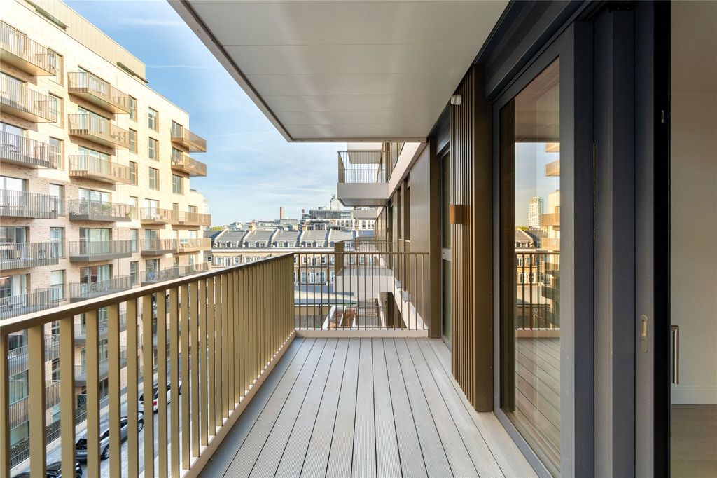 Property photo 1 of 14 Terrace