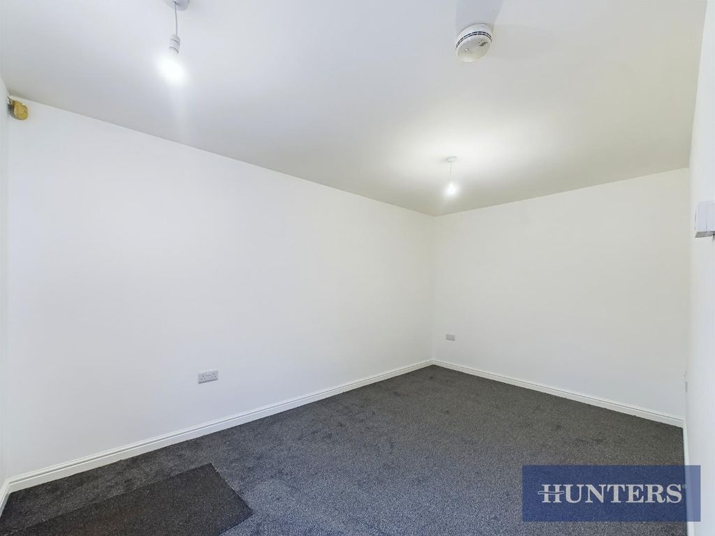 Property photo 3 of 7 Cam03696G0-Pr0318-Still006.Jpg