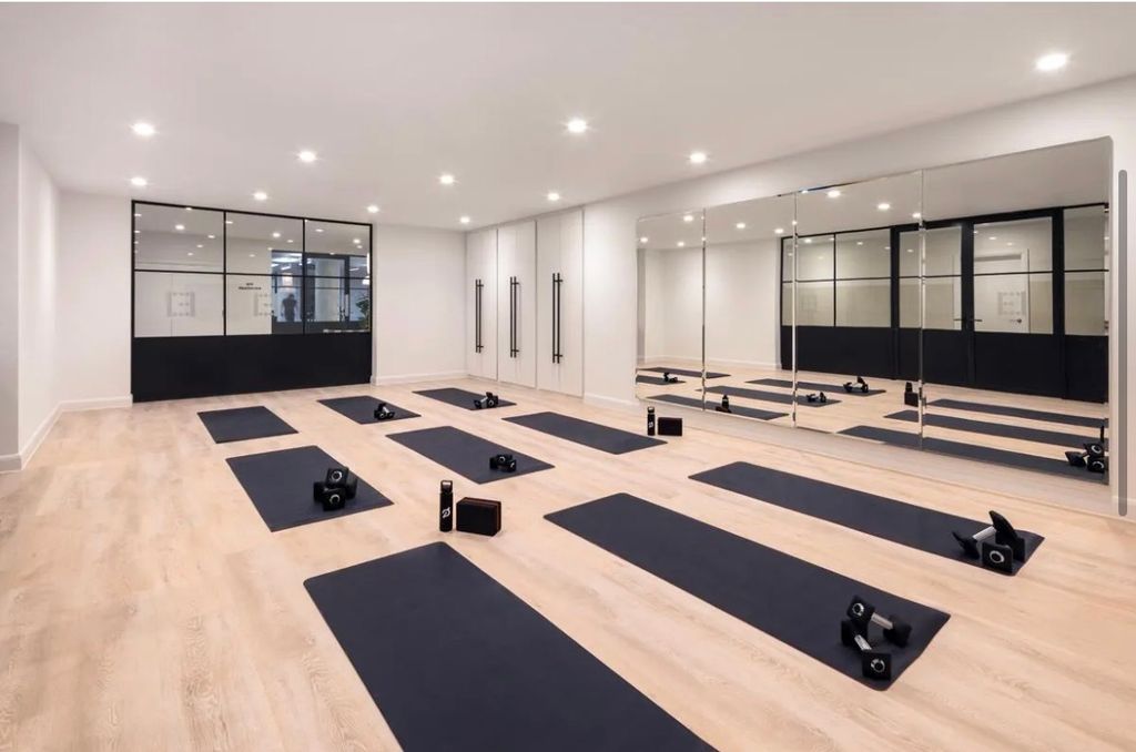 Property photo 2 of 5