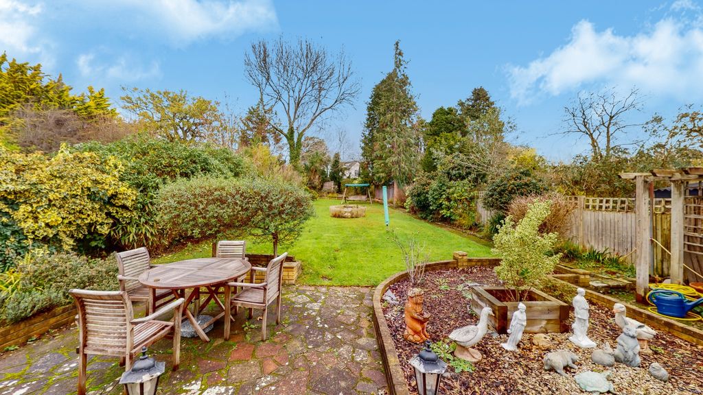 Property photo 3 of 17 4669743