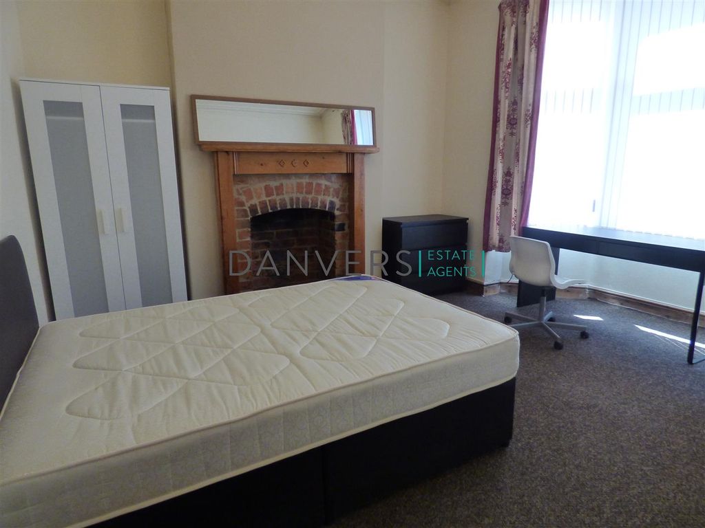 Property photo 3 of 9