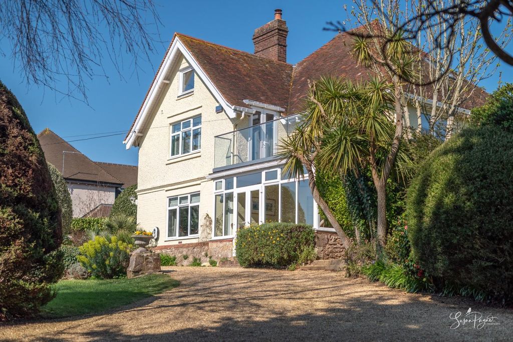 Property photo 1 of 96 Welcome To Monks Path