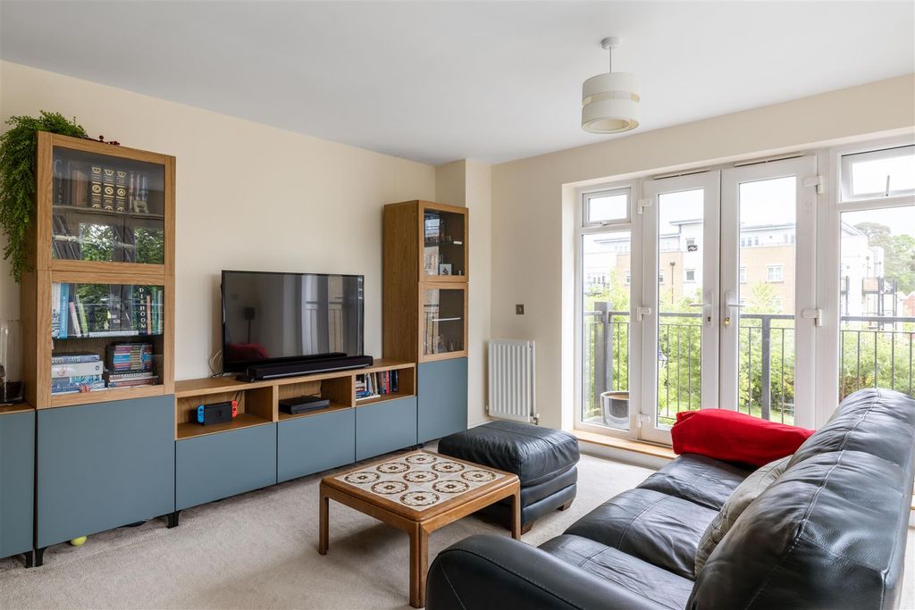 Additional image 11 of 2 bed flat for saleRenfields, Haywards Heath RH16