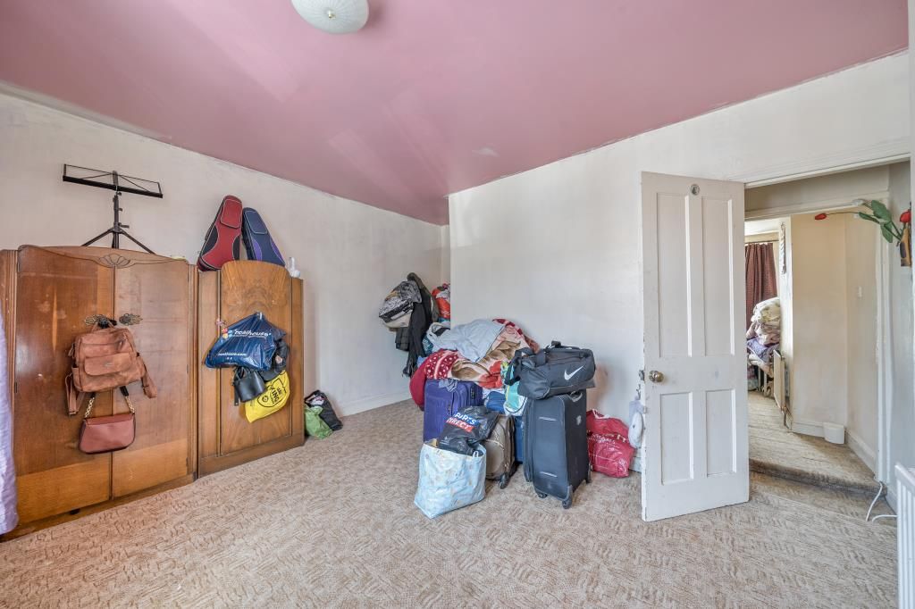 Property photo 3 of 16 Bedroom