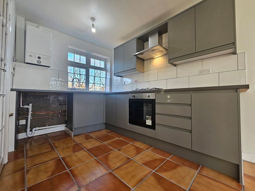 Property photo 3 of 20 Front