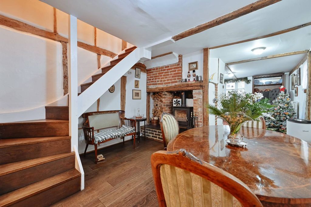 Property photo 3 of 40