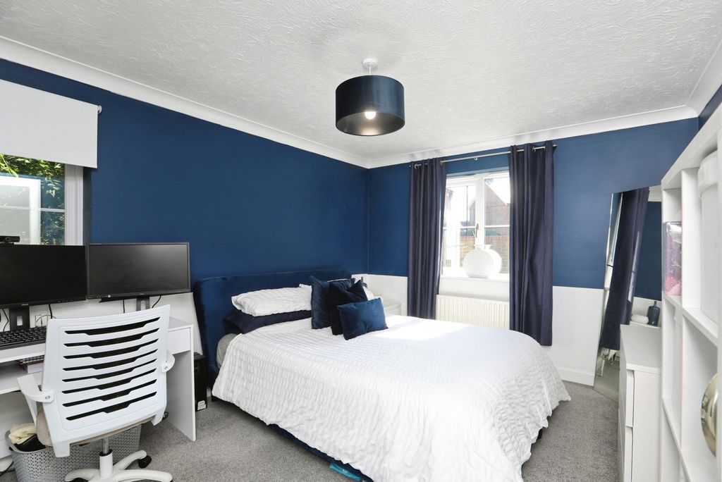 Property photo 3 of 17 Pbox-Img.Jpg