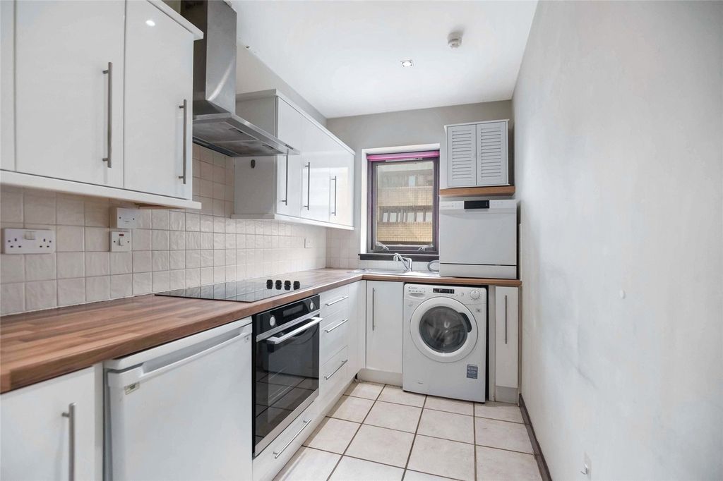 Property photo 3 of 19 Picture No. 20