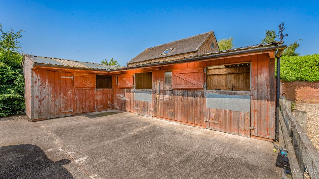 Property photo 2 of 59 5226812
