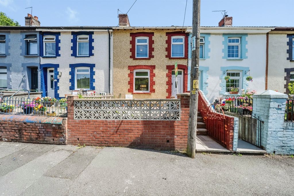 Property photo 1 of 39