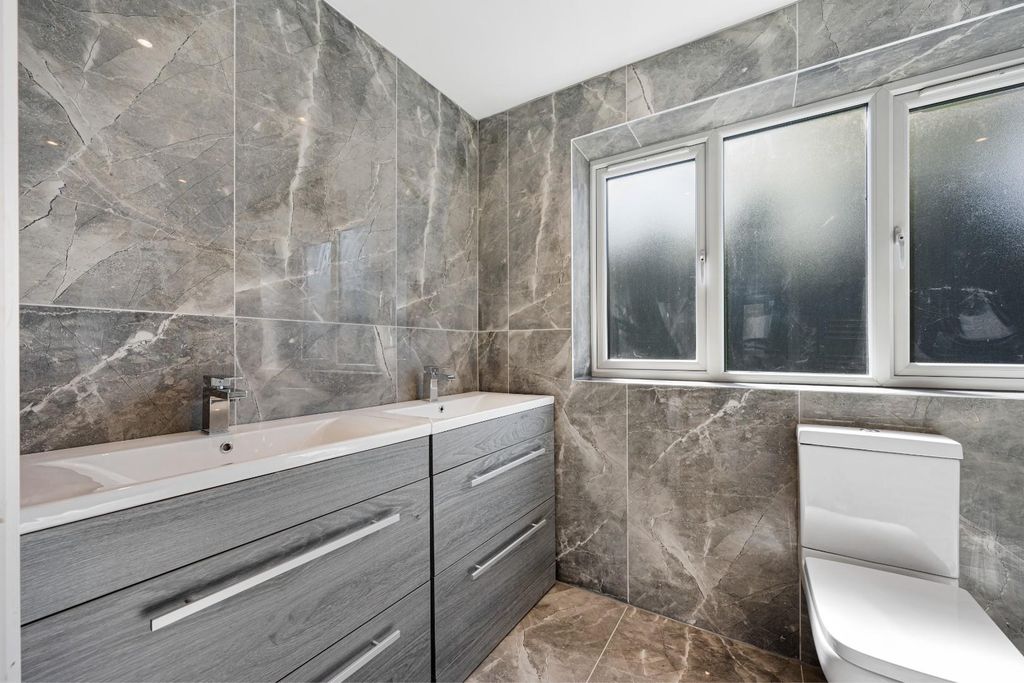 Additional image 18 of 5 bed detached house for sale7 Victoria Gardens, Waterside, Darwen BB3